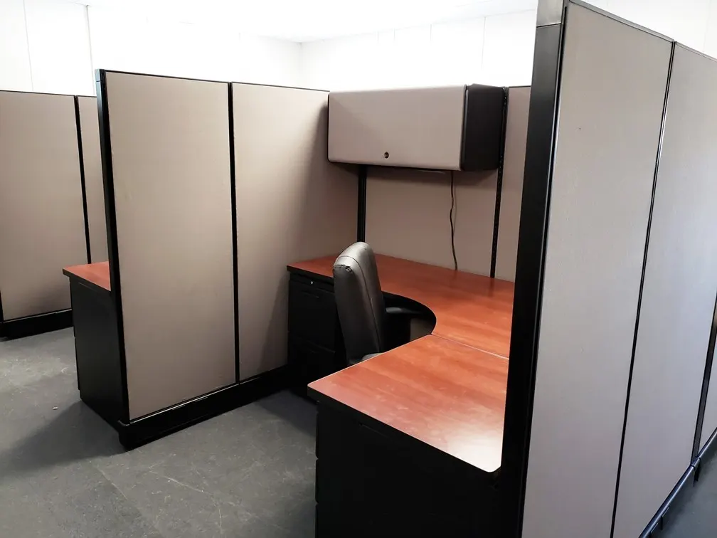 Herman Miller AO2 station at 67-inch height with cherry work surface